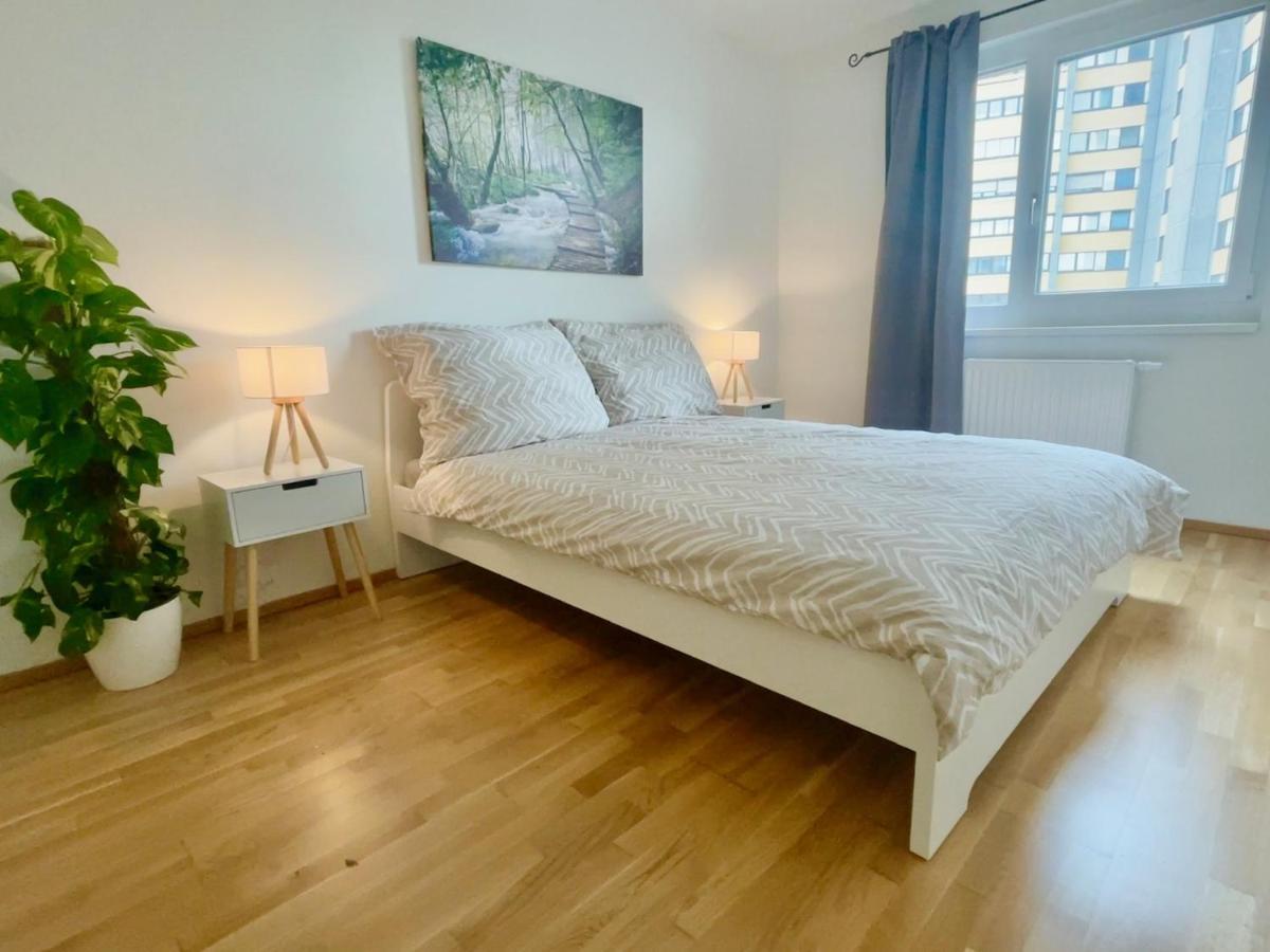 Central 55M2 Flat With Balcony & Parking Wien Exterior foto