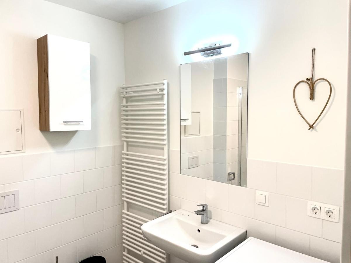 Central 55M2 Flat With Balcony & Parking Wien Exterior foto