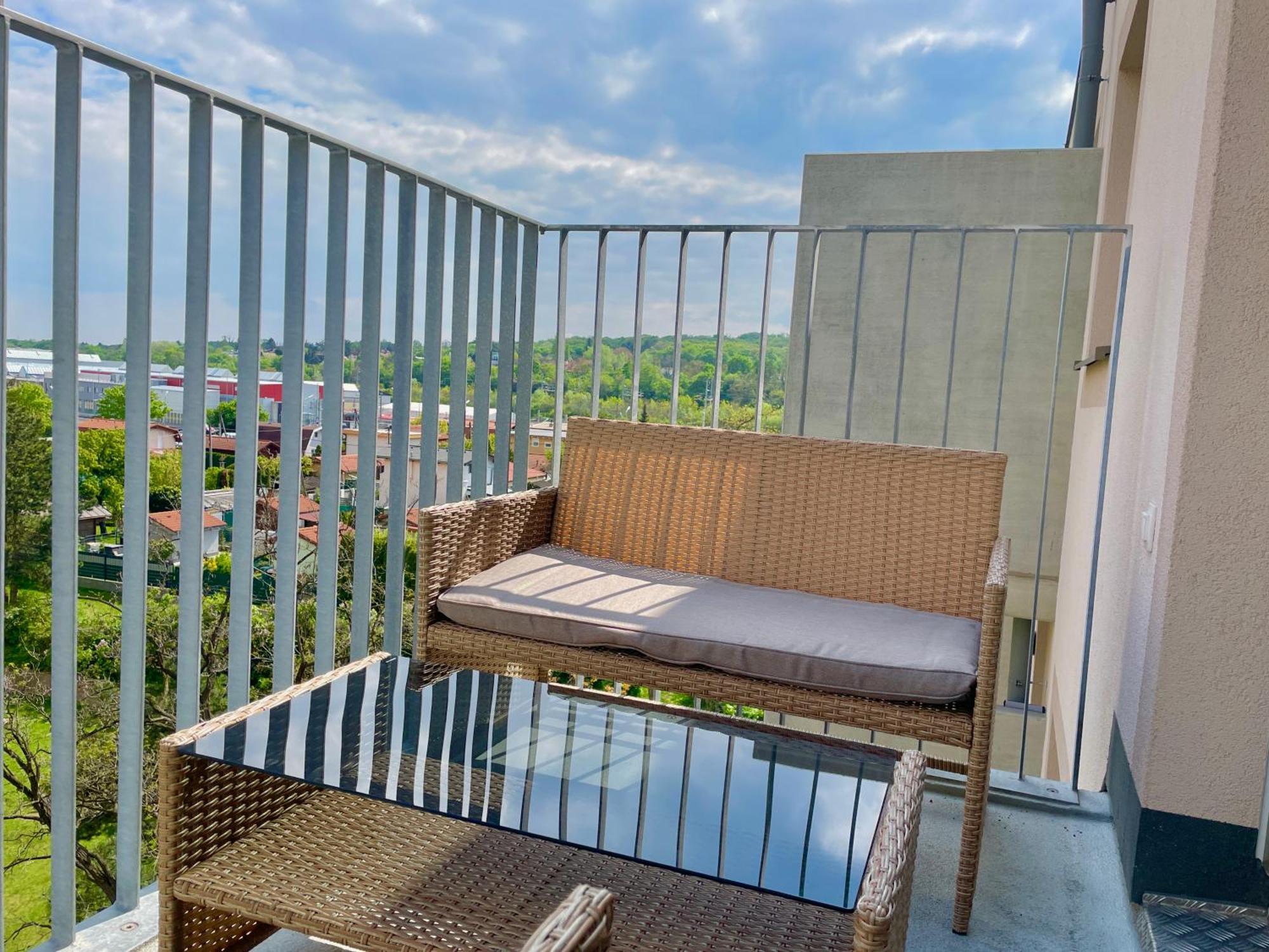 Central 55M2 Flat With Balcony & Parking Wien Exterior foto